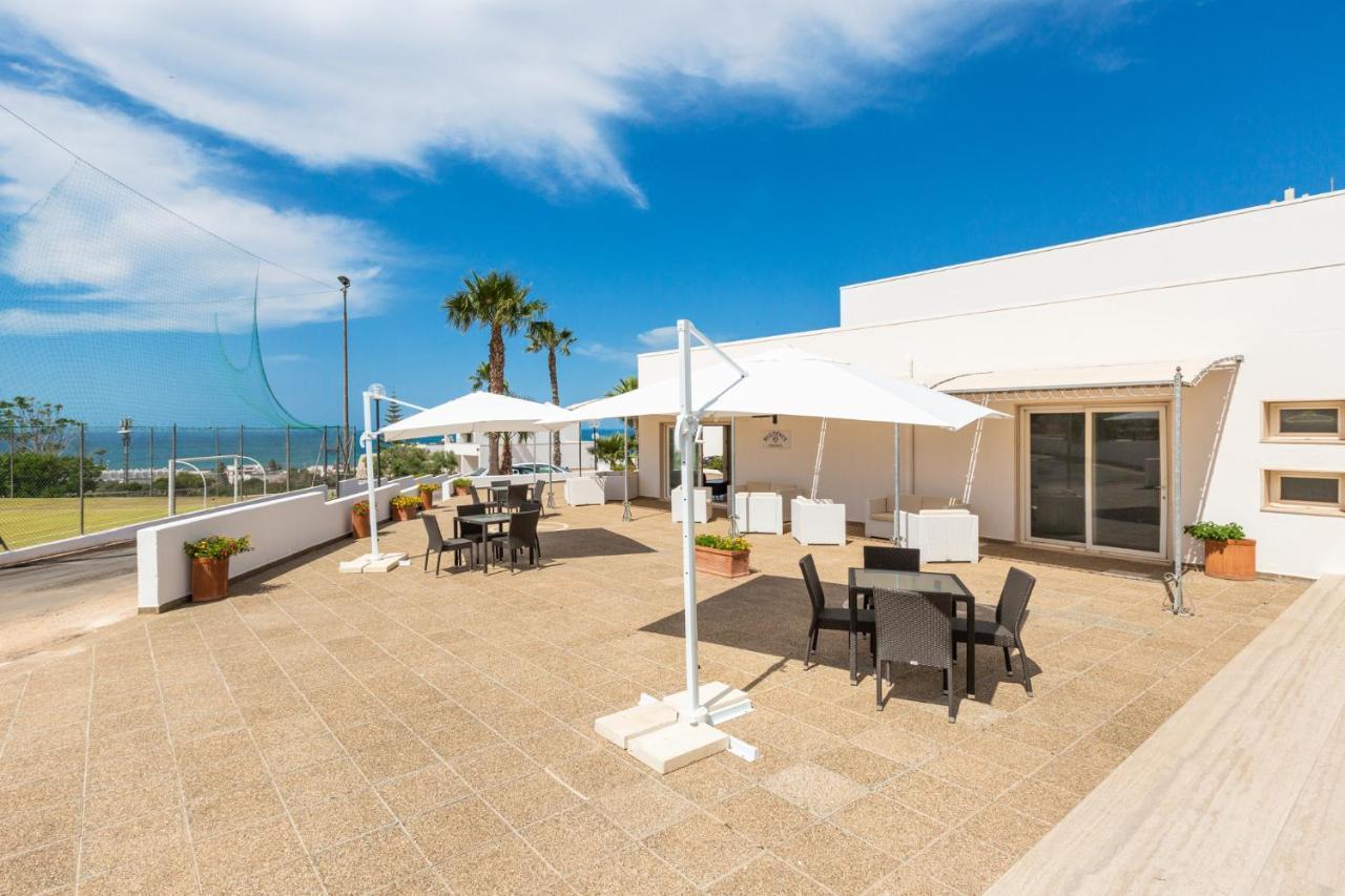 Hotel Residence Miramare Torre Vado Eksteriør billede